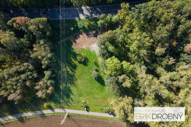ATRAKTIVNÍ POZEMKOVÝ CELEK 3 622 m2 V PARDUBICÍCH, okres Pardubice