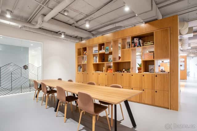 Pronájem kanceláře, 110 m² - Praha - Karlín, ev.č. CZop15229, Praha 8