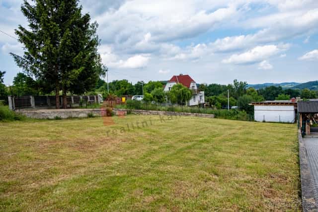 Prodej pozemku o ploše 976m2, v Poříčí nad Sázavou, okres Benešov