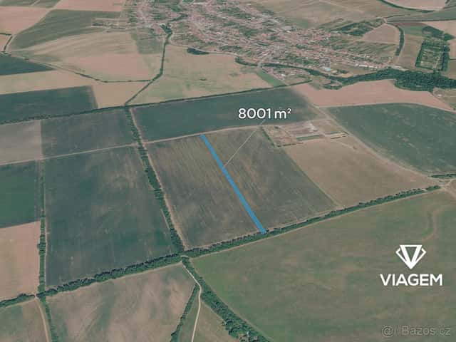 Pole 8 001 m², okres Uherské Hradiště