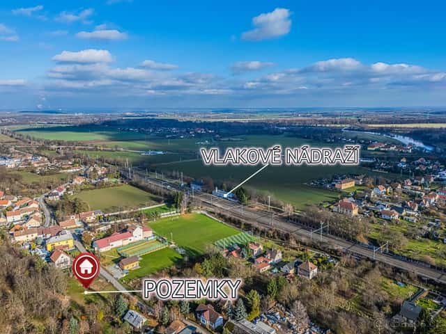 Stavební pozemek Nelahozeves - 912 m² | kompletní sítě | Pra, okres Mělník