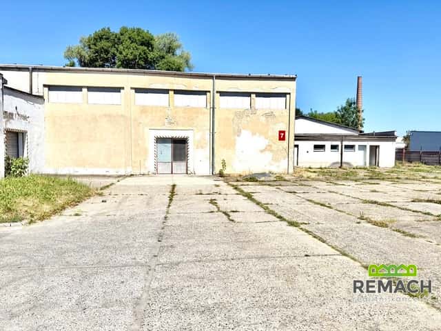 Pronájem skladových a výrobních prostor 816 m² - Uherské Hra, okres Uherské Hradiště