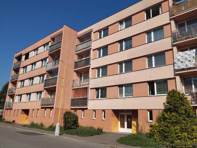 Prodej bytu 2+1 v obci Stráž pod Ralskem, okres Česká Lípa