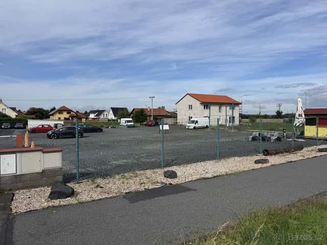 Pronájem komerčního pozemku 2000 m2, Nad Jezerem, Veltruby -, okres Kolín