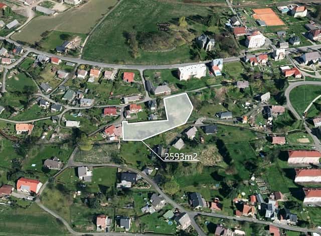 Stavební - bydlení 2 593 m², okres Děčín
