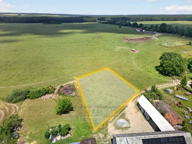 Prodej prostorného, rovinatého stavebního pozemku, 1 168 m2,, okres Jindřichův Hradec