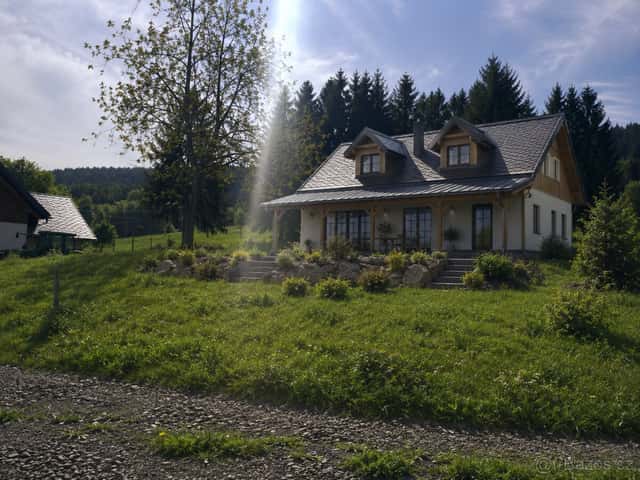 Pozemek 1610m² – Hluboká u Liberce, klid a soukromí, okres Liberec