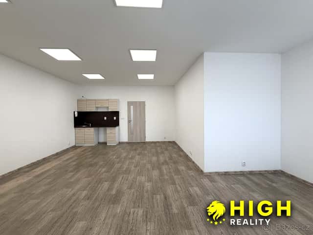 Pronájem kanceláře 36 m² s kuchyňskou linkou, Nýřany, okres Plzeň-sever