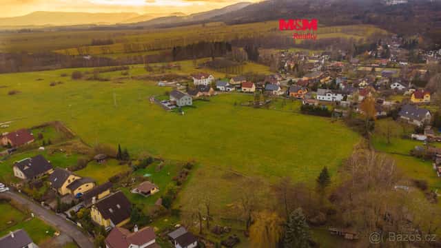Prodej pozemku k bydlení, 1353 m², Okrouhlá, okres Česká Lípa