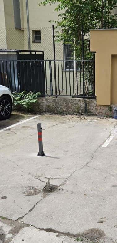 Pronájem bezpečného parkovacího stání ve vnitrobloku, ul. Hu, Praha 3
