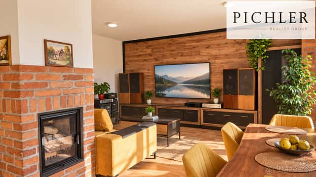 Prodej prostorného bytu 66 m² s balkonem a krbem, okres Sokolov