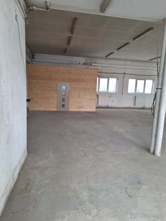 Pronájem výrobních a skladových hal, okres Karlovy Vary