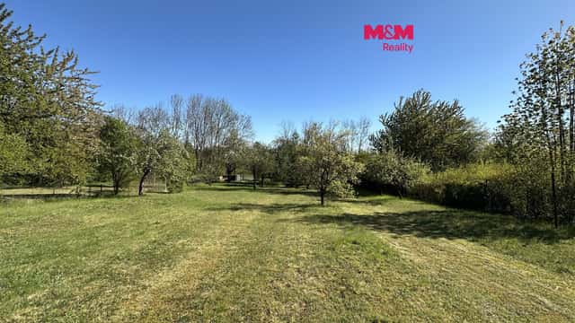 Prodej pozemku k bydlení, 1594m², Oskořínek, ul. Ronovská, okres Nymburk