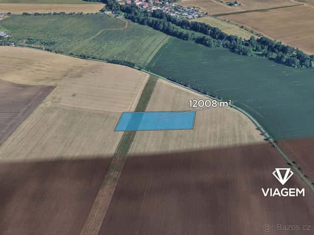 Pole 12 008 m², okres Chrudim