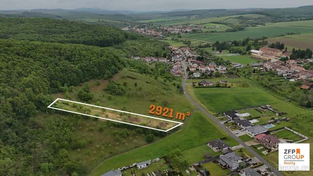 Prodej stavebního pozemku 2 921 m², Prakšice, ev.č. 00638, okres Uherské Hradiště