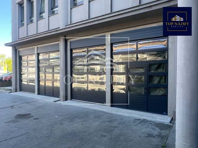 Pronájem skladových prostor – 218 m2, ul. Novinářská, Ostrav, okres Ostrava-město