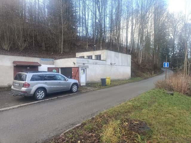 Prodám vybavený autoservis včetně pozemků, okres Náchod