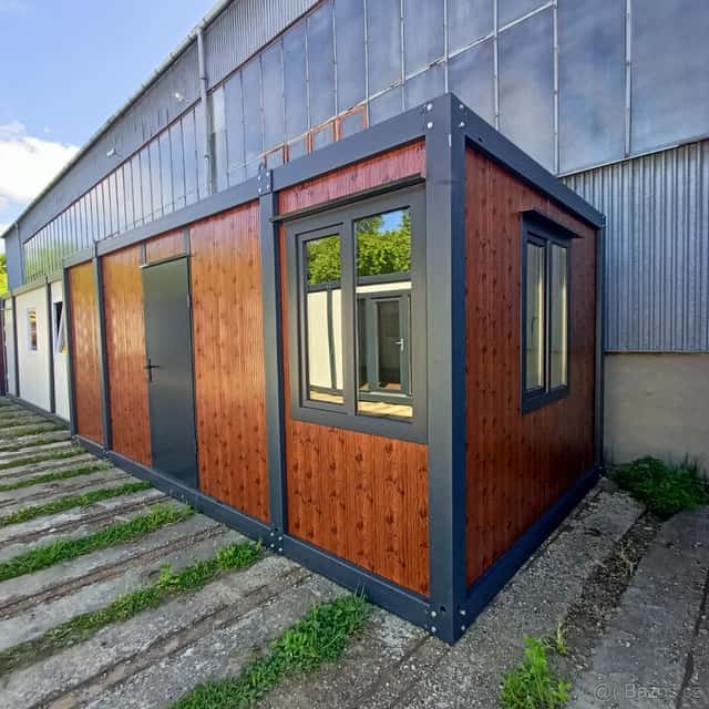 Víceúčelový kontejner o rozměru 3 x 6 m, okres Brno-město