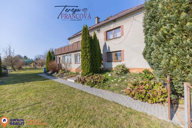 Prodej, rodinný dům, 2 bytové jednotky, Chabičov, okres Olomouc