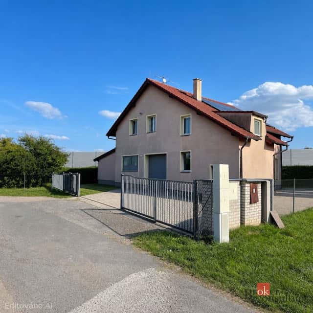Prodej, domy/rodinný, 290 m2, 26751 Chlustina 103, Beroun [I, okres Beroun
