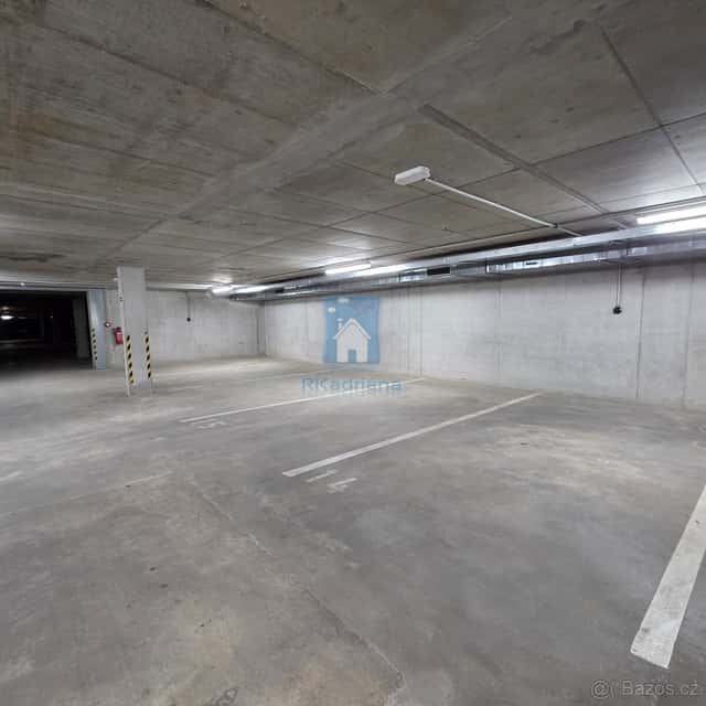 Pronájem garážového stání, Plzeň - Slovany, Rejskova, 15 m2, okres Plzeň-město