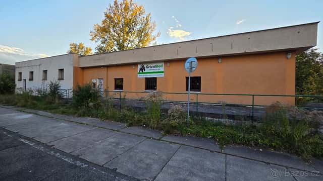 Pronájem: Obchodní prostor o celkové výměře 350m2, okres Ostrava-město