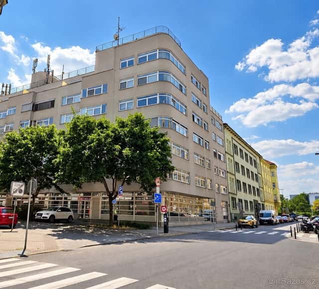 Moderní atypický byt, Praha 8