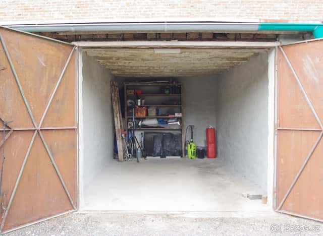 Prodej garáže 20 m² ul. Hradlová, Brno - Komárov, okres Brno-město