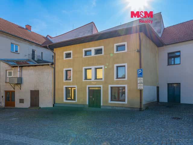 Prodej obchodního objektu, 190 m², Votice, ul. Malé nám., okres Benešov