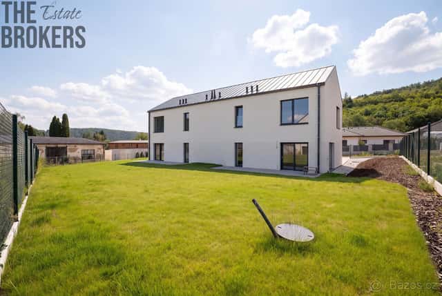 Prodej rodinného domu 5+kk, 153,4 m², pozemek 395 m², Chrust, okres Beroun