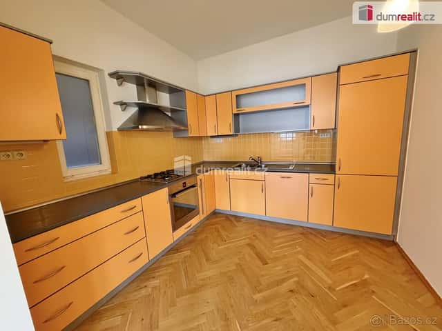 Prostorný, luxusní 2+kk u Stromovky, Praha 7