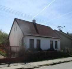 Dům-chata Hroubovice, okres Chrudim