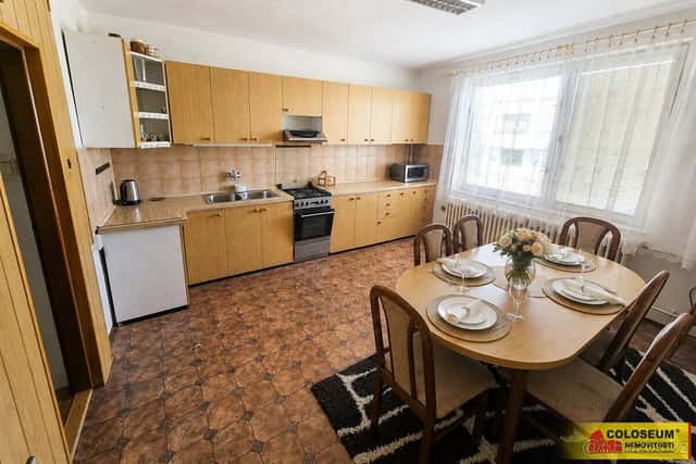 Práče, RD 5+1, garáž, zahrada, pergola – rodinný dům, okres Znojmo