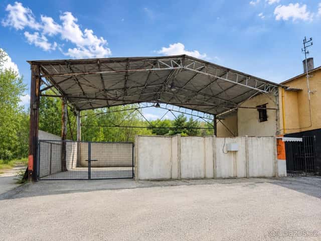 Pronájem venkovního prostoru 166m2, Kladno, okres Kladno