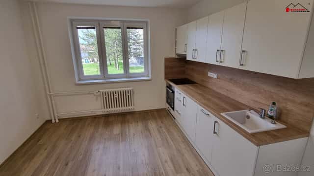 Byt 1+1 v OV, po generální rek., 1.NP/4, 46 m², k pronájmu, okres Břeclav