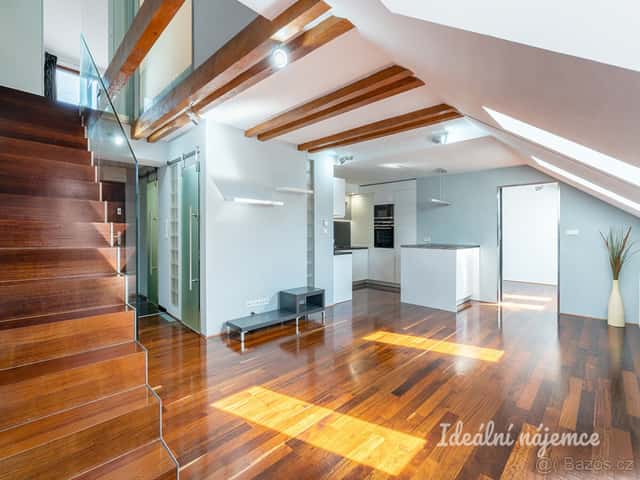 Pronájem bytu 3+kk, Staropramenná, Smíchov, 78 m2, Praha 5