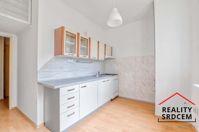 Pronájem částečně zrekonstruovaného bytu 1+1, 34 m2, ul. Nád, okres Frýdek-Místek
