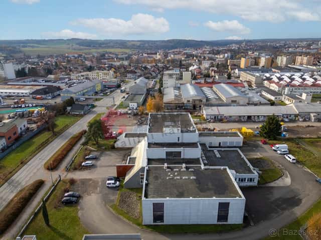 Pronájem komerčních prostor - 19 kanceláří - 483 m2 - Tábor, okres Tábor