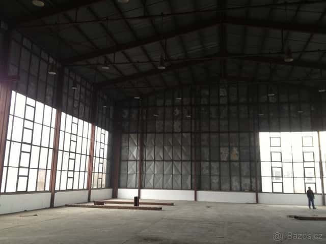 Hala 1440m2 Ústí nad Labem 60 x 24 x 10 m( 80 Kč / m2 měsíc), okres Ústí nad Labem