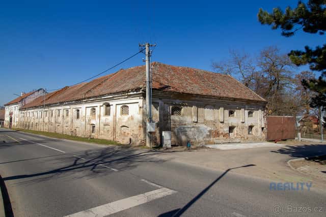 Prodej statku / zemědělské usedlosti v Kojeticích, okres Mělník