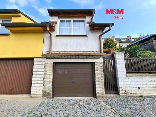 Pronájem garáže 13 m2, ul. Dubečská, Praha 10 - Strašnice, Praha 10