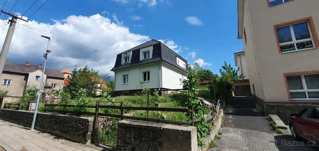 Pronájem domu s dvěma byty v Zabrušanech, okres Teplice