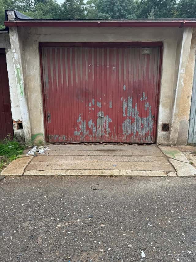 Garáž s elektrikou, 21 m² Březová okr.Sokolov, okres Sokolov