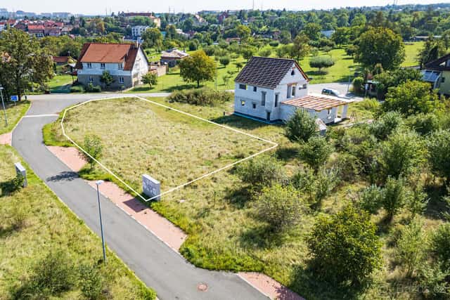 Prodej stavebního pozemku 931 m² Praha Suchdol, Praha 6