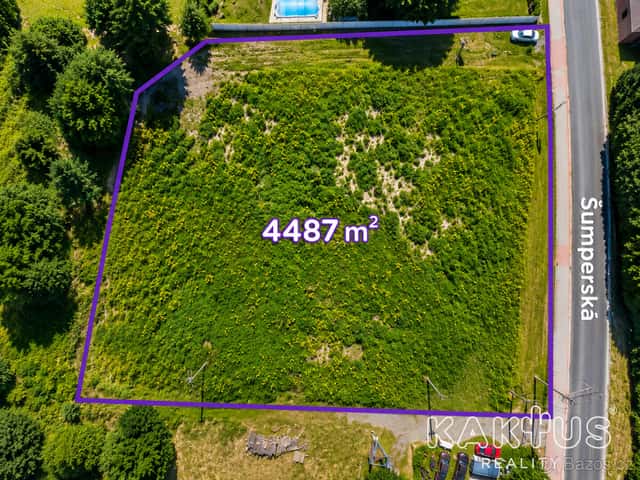 Stavební pozemek 4 487 m² v Jeseníku | prostor pro vlastní b, okres Jeseník