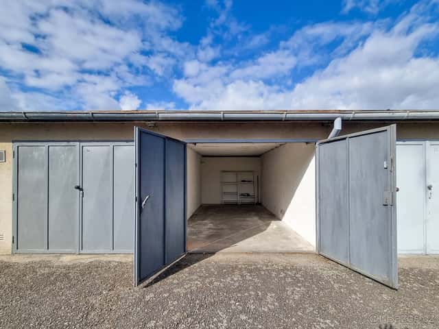 Pronájem garáže 19 m² – Suché Vrbné, České Budějovice, okres České Budějovice