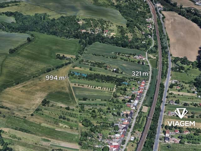 Zahrada 1 315 m², okres Zlín