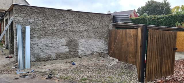 Pronajmu 4x garáž Rudolice spojenou 100m2 + oplocený pozemek, okres Most