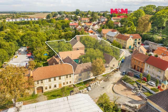 Nemovitost pro obchod a služby, Buštěhrad, ul. Náměstí, okres Kladno