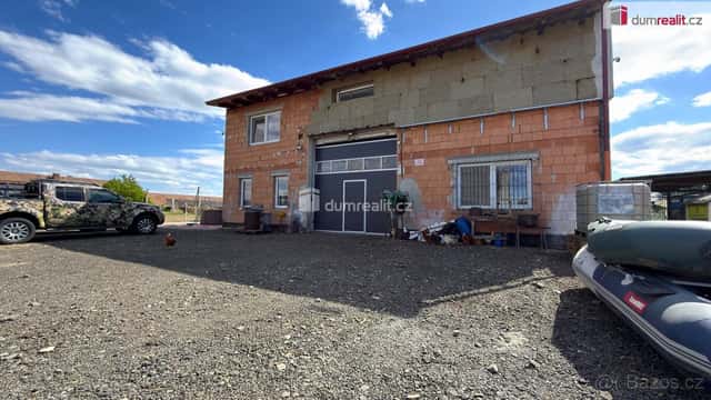 Pozemek 3.255m2 s výrobní halou, Lanžhot, okres Břeclav